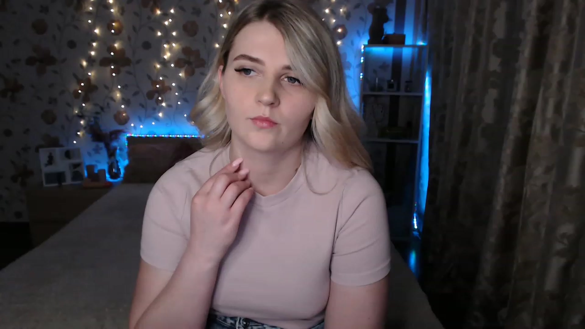 Gallery image thumbnail from Nice_Ass007's myfreecams stream on, 06/24/2023, 19:37 image 2 of 20