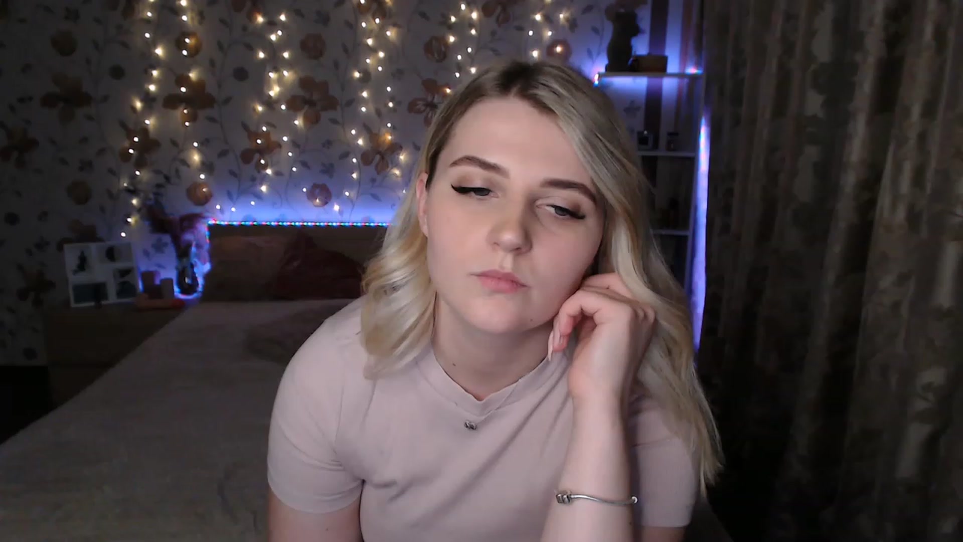Gallery image thumbnail from Nice_Ass007's myfreecams stream on, 06/24/2023, 20:54 image 3 of 20
