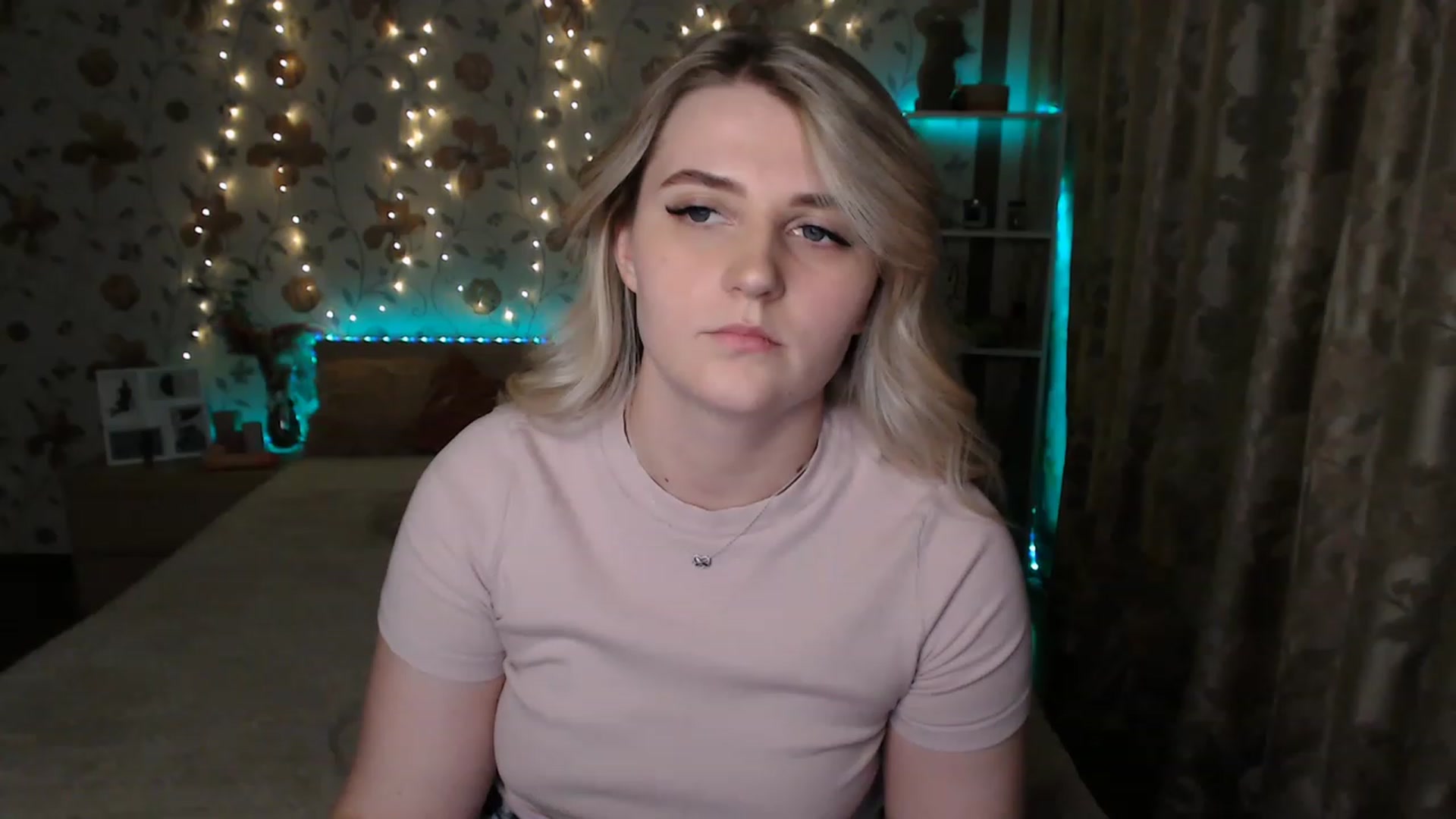 Gallery image thumbnail from Nice_Ass007's myfreecams stream on, 06/24/2023, 20:54 image 15 of 20