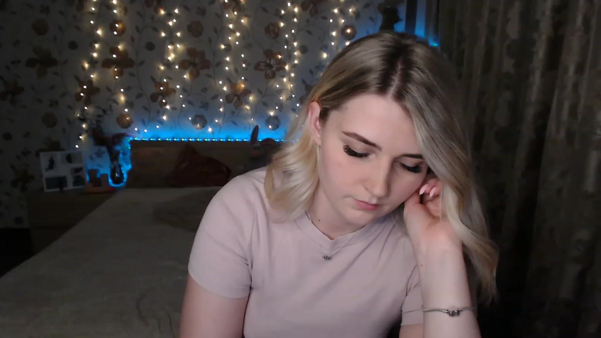 Gallery image thumbnail from Nice_Ass007's myfreecams stream on, 06/24/2023, 20:54 image 4 of 20