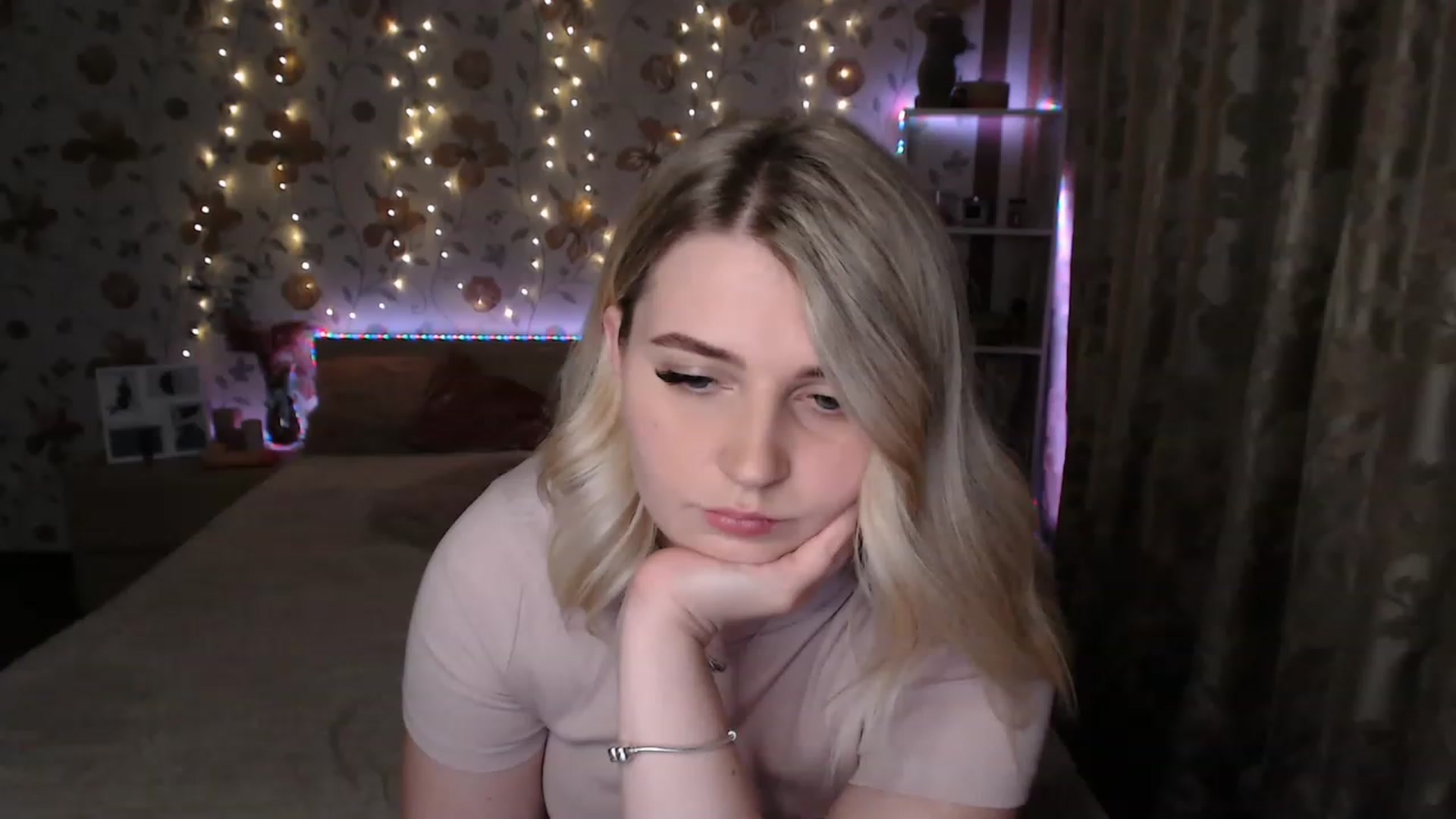 Gallery image thumbnail from Nice_Ass007's myfreecams stream on, 06/24/2023, 20:54 image 9 of 20