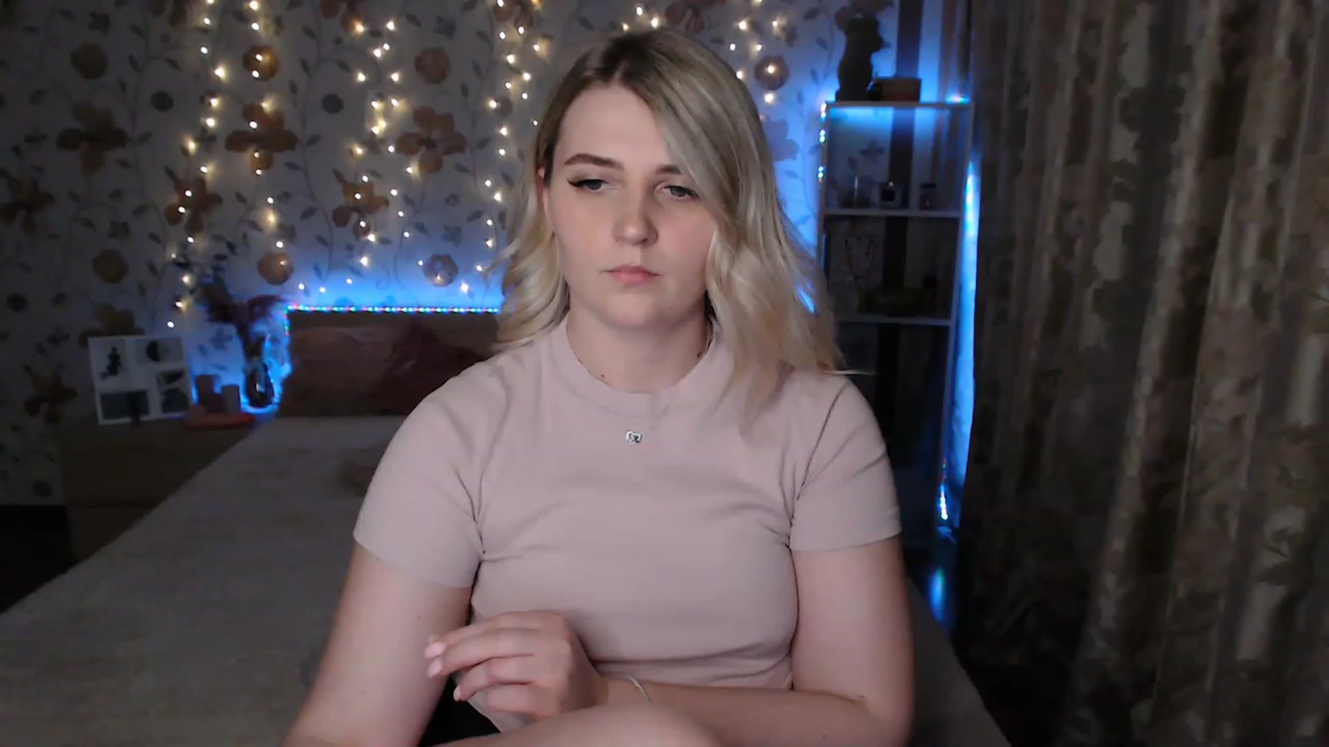 Gallery image thumbnail from Nice_Ass007's myfreecams stream on, 06/24/2023, 21:12 image 14 of 20