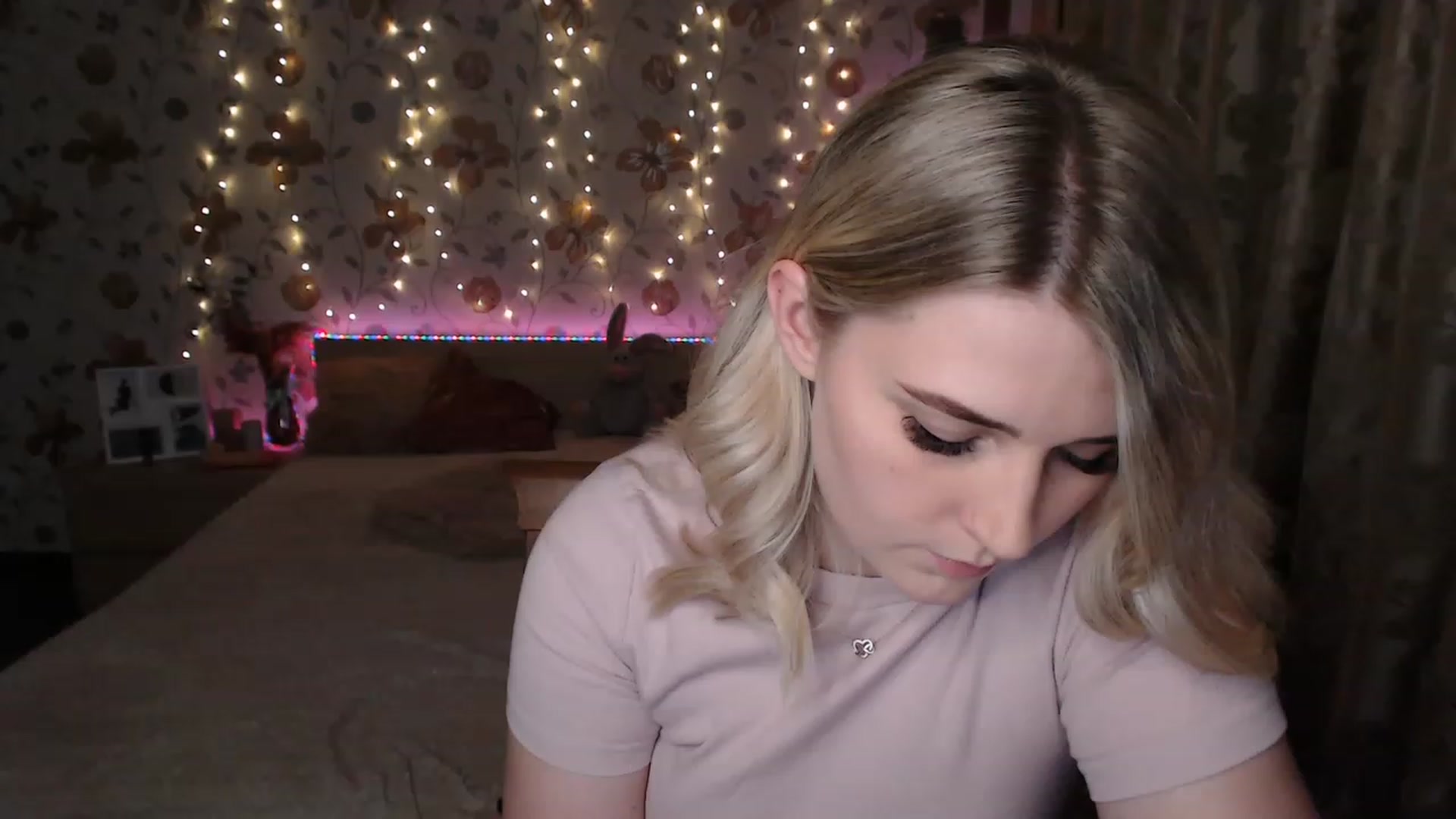 Gallery image thumbnail from Nice_Ass007's myfreecams stream on, 06/24/2023, 21:42 image 2 of 20