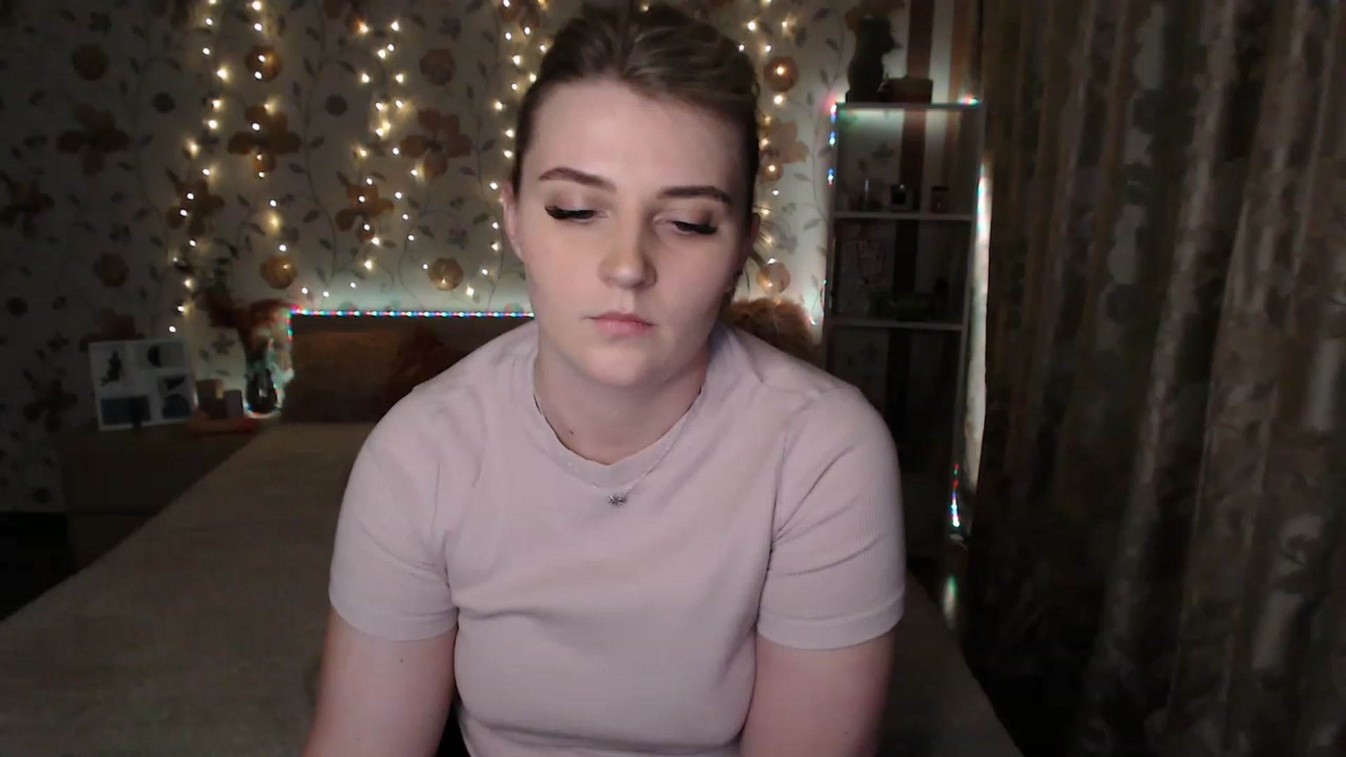 Gallery image thumbnail from Nice_Ass007's myfreecams stream on, 06/24/2023, 21:42 image 12 of 20