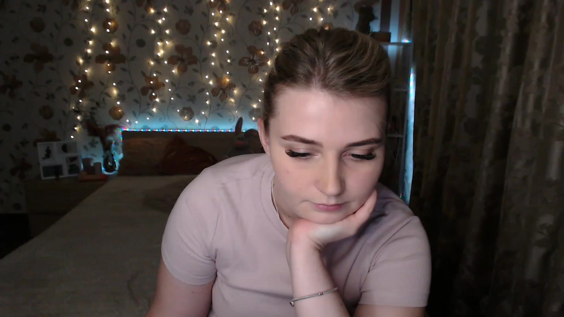Gallery image thumbnail from Nice_Ass007's myfreecams stream on, 06/24/2023, 21:42 image 15 of 20