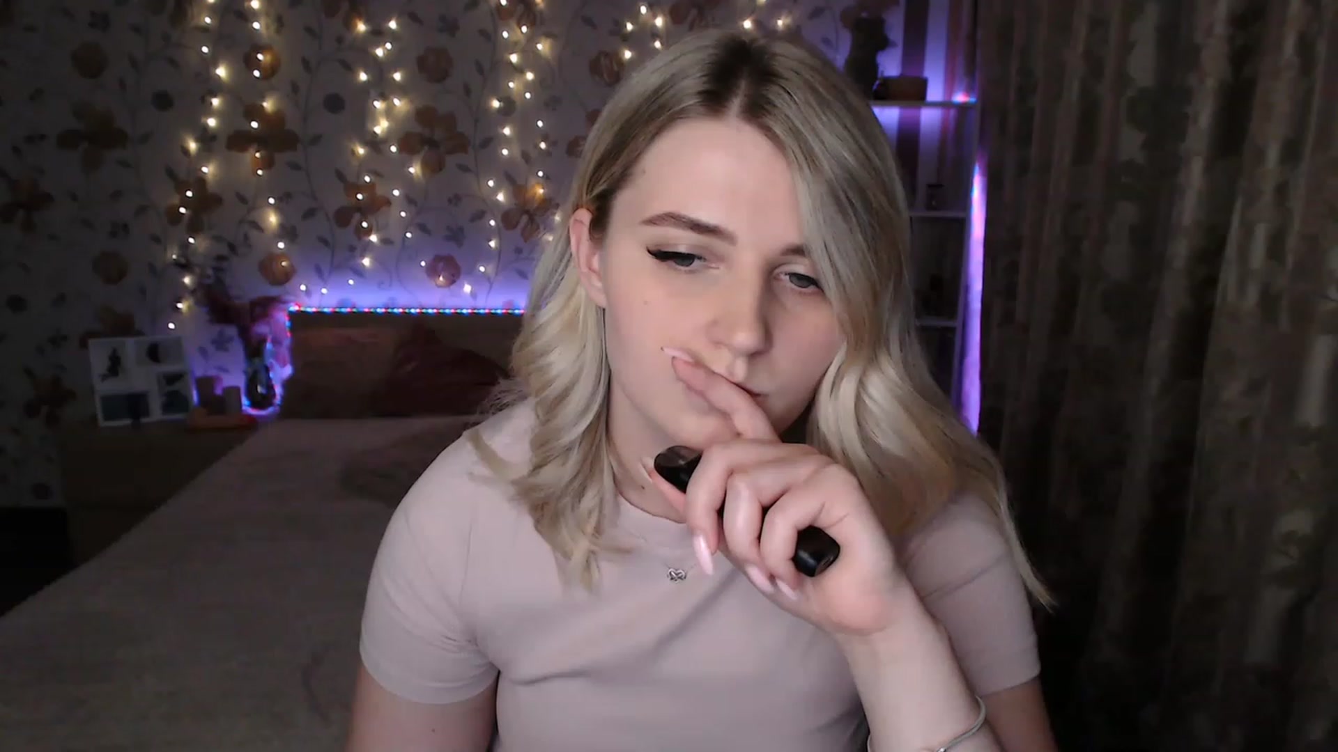 Gallery image thumbnail from Nice_Ass007's myfreecams stream on, 06/24/2023, 21:42 image 7 of 20