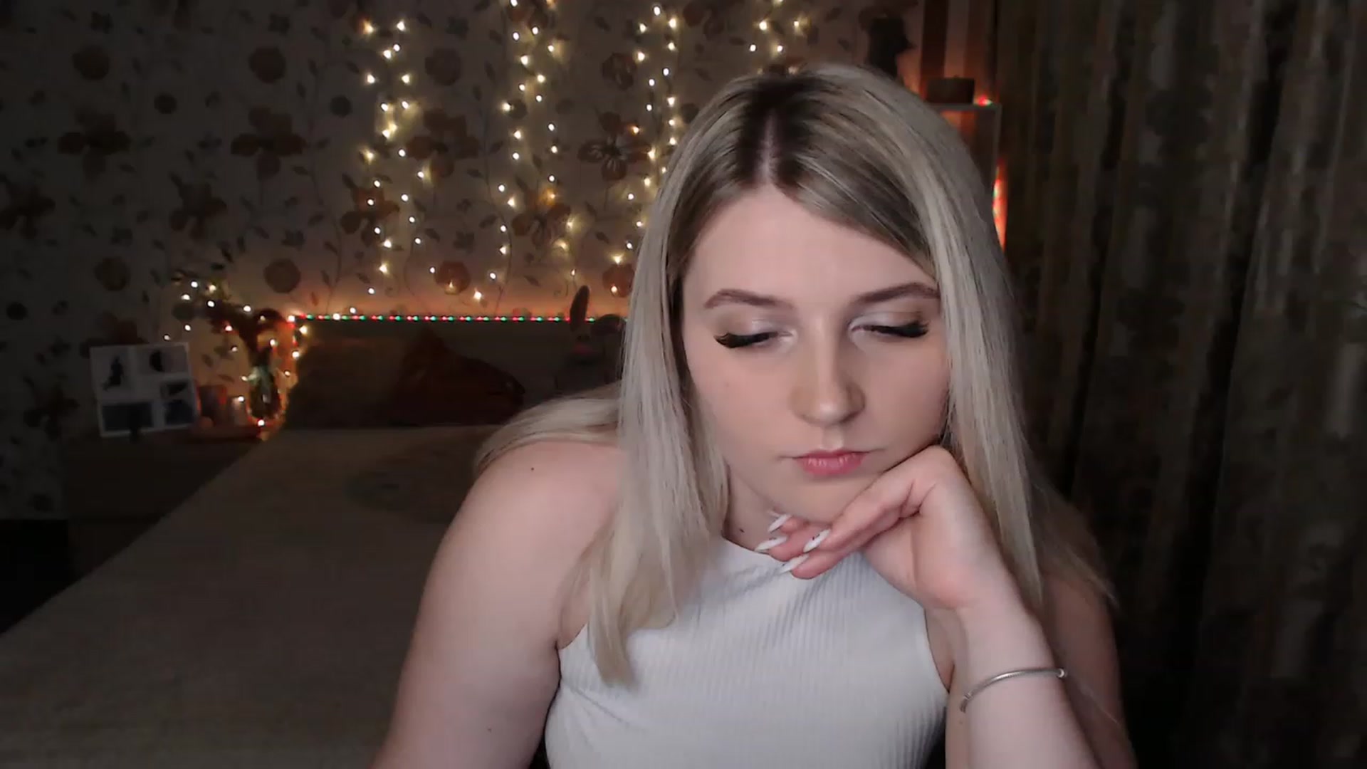 Gallery image thumbnail from Nice_Ass007's myfreecams stream on, 06/27/2023, 20:04 image 18 of 20