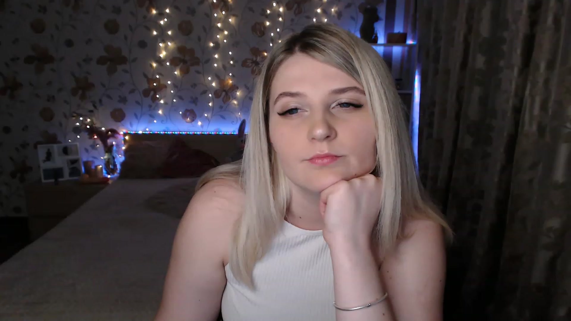 Gallery image thumbnail from Nice_Ass007's myfreecams stream on, 06/27/2023, 20:04 image 20 of 20