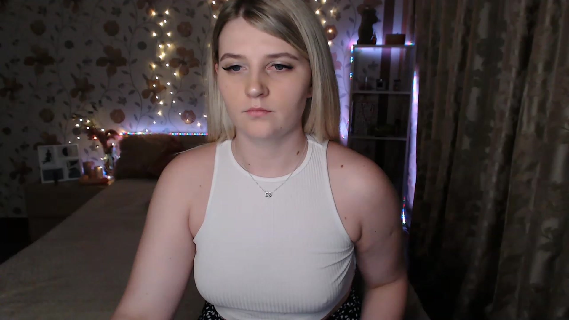 Gallery image thumbnail from Nice_Ass007's myfreecams stream on, 06/27/2023, 23:39 image 13 of 20