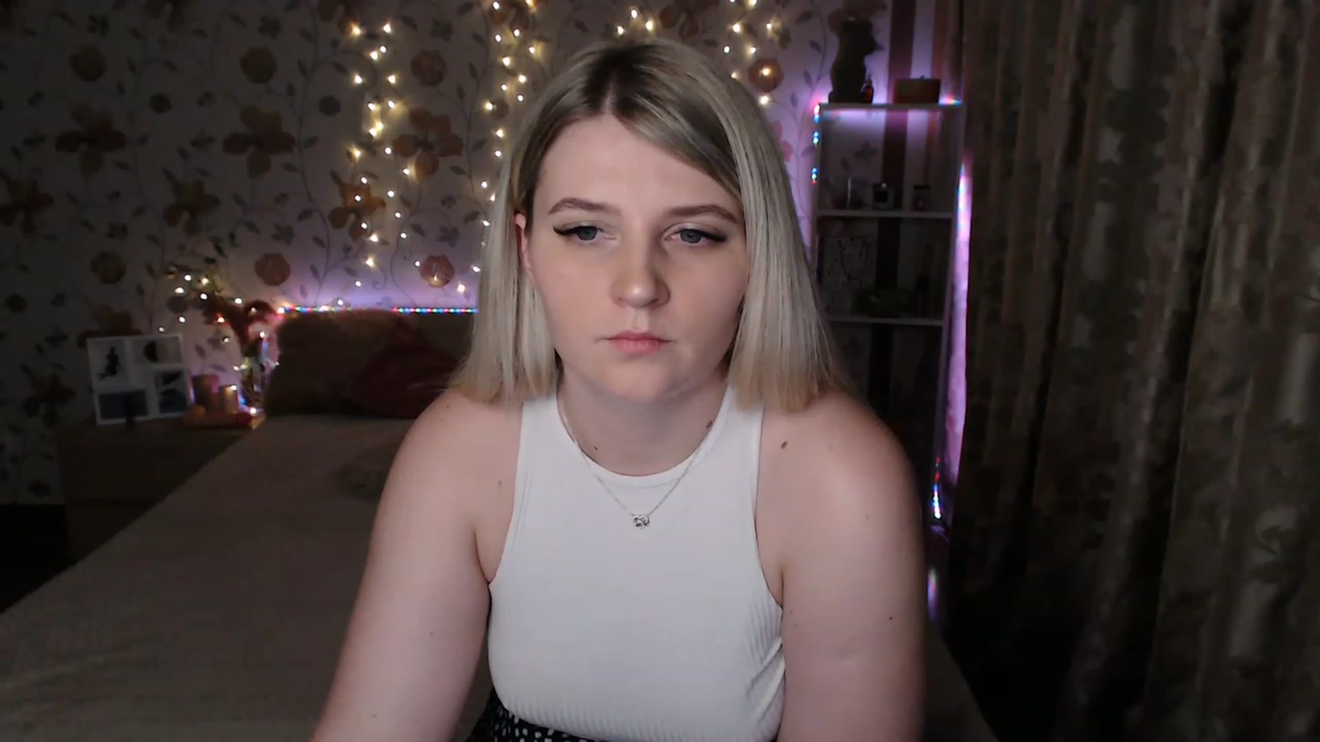 Gallery image thumbnail from Nice_Ass007's myfreecams stream on, 06/27/2023, 23:39 image 16 of 20