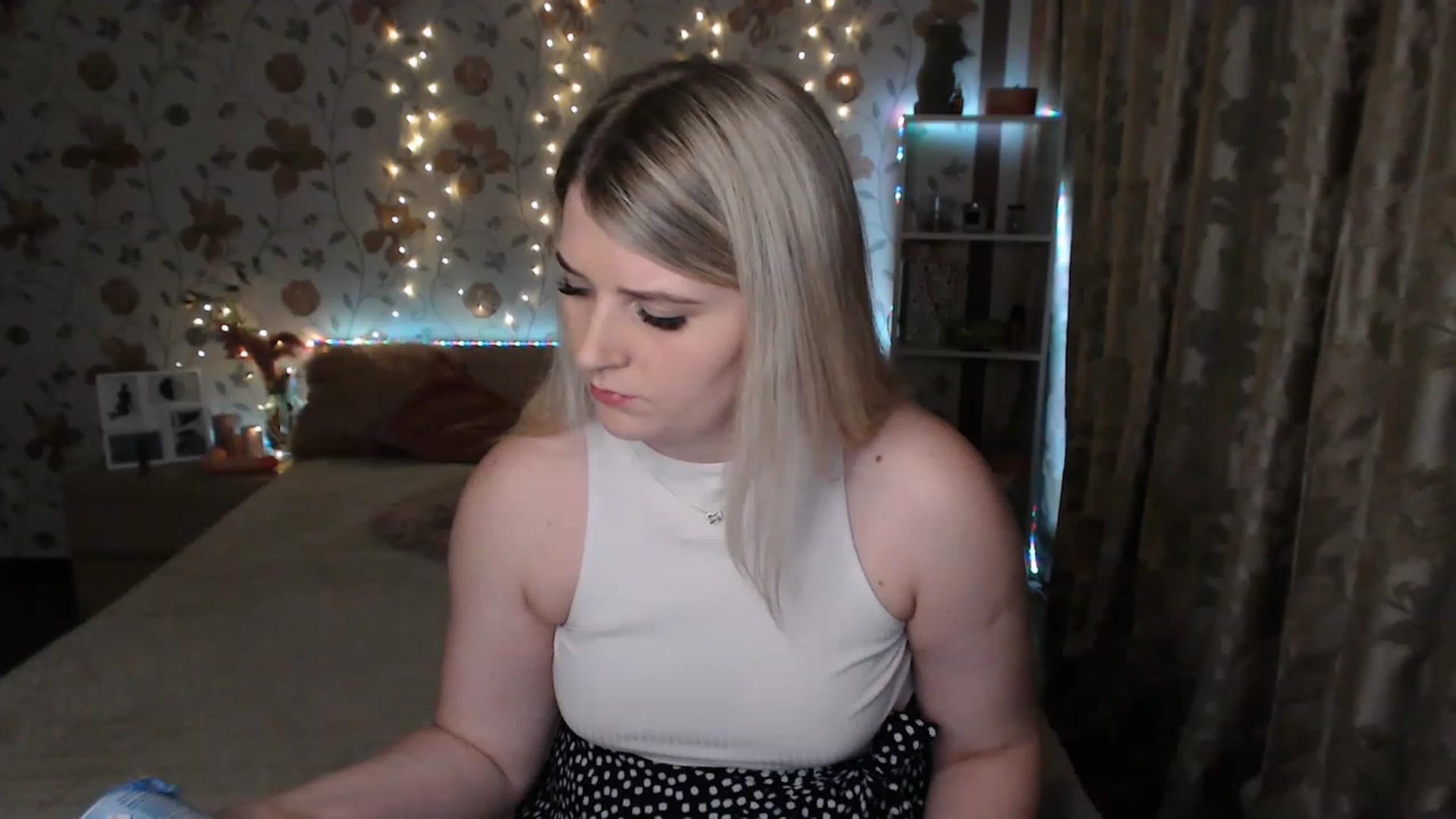 Gallery image thumbnail from Nice_Ass007's myfreecams stream on, 06/28/2023, 01:42 image 9 of 20