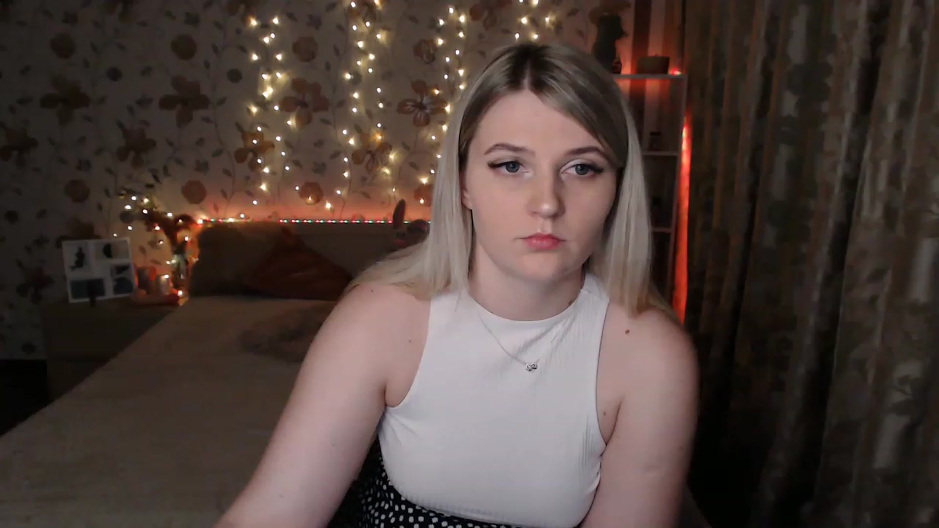 Gallery image thumbnail from Nice_Ass007's myfreecams stream on, 06/28/2023, 01:42 image 4 of 20