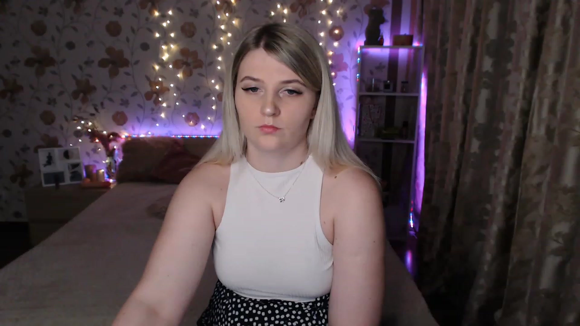 Gallery image thumbnail from Nice_Ass007's myfreecams stream on, 06/28/2023, 01:42 image 5 of 20