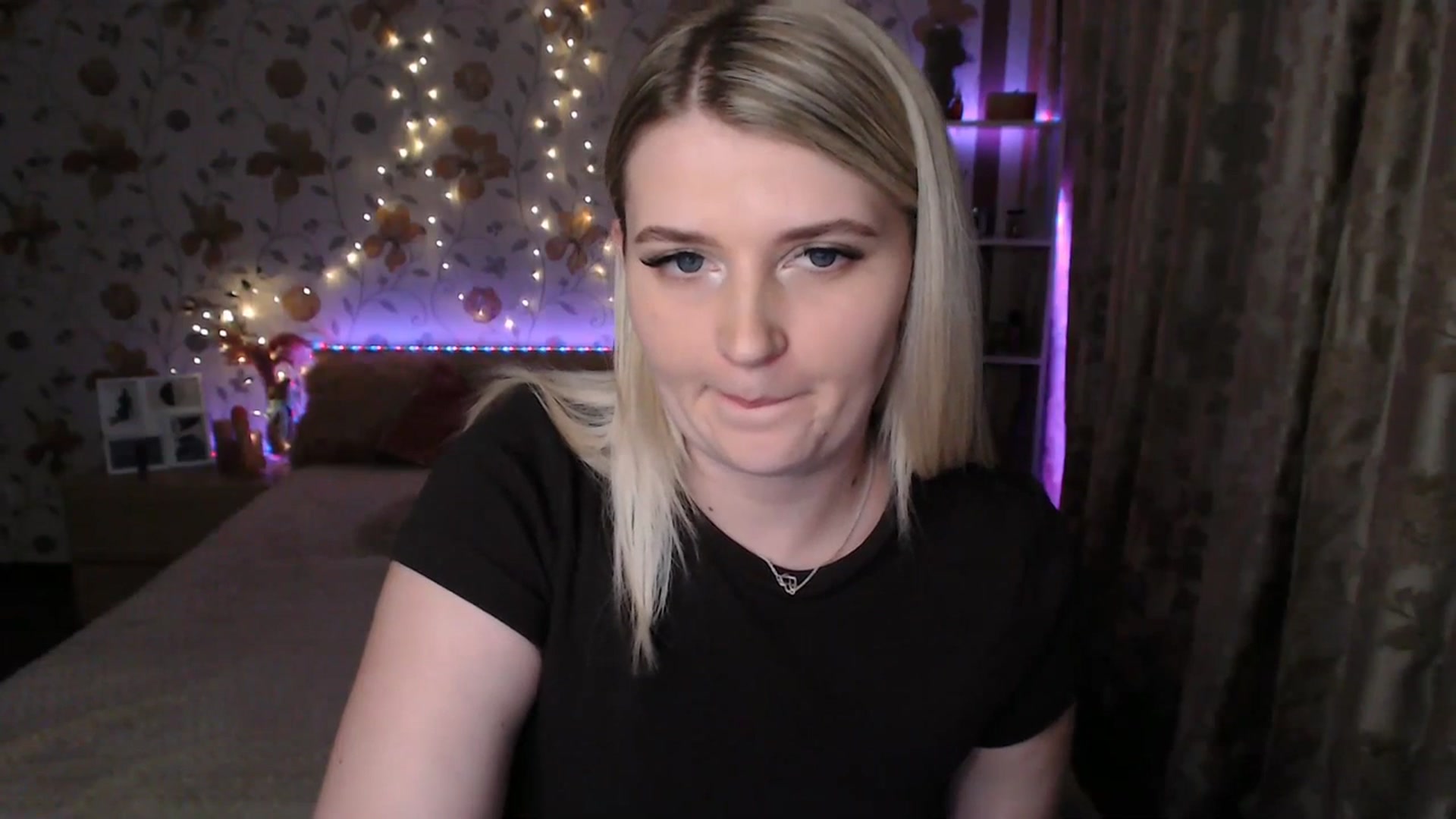 Gallery image thumbnail from Nice_Ass007's myfreecams stream on, 06/28/2023, 23:27 image 3 of 20