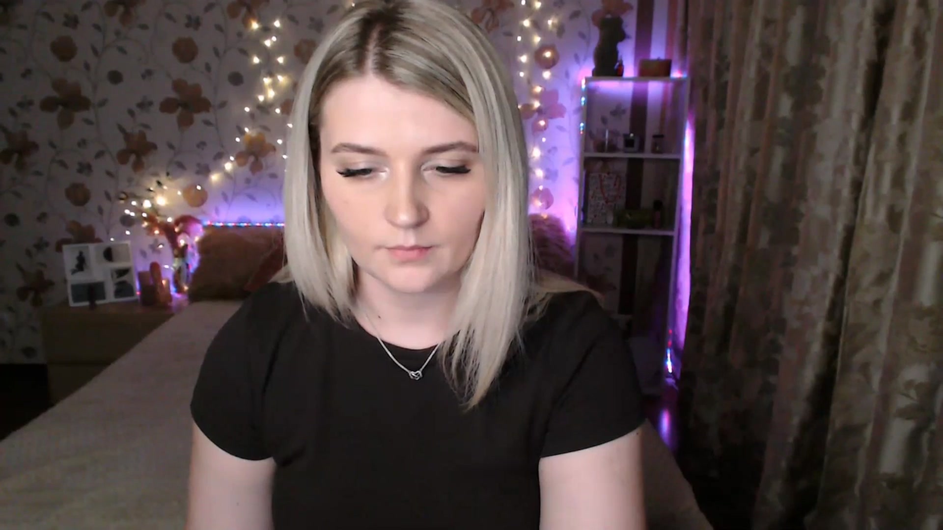 Gallery image thumbnail from Nice_Ass007's myfreecams stream on, 06/28/2023, 23:27 image 10 of 20