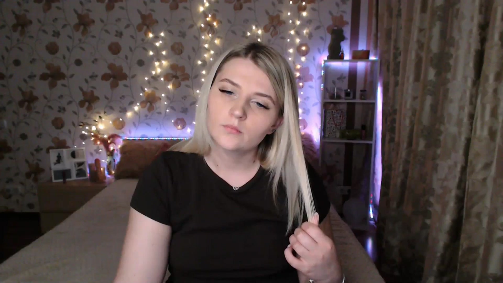 Gallery image thumbnail from Nice_Ass007's myfreecams stream on, 06/28/2023, 23:27 image 17 of 20