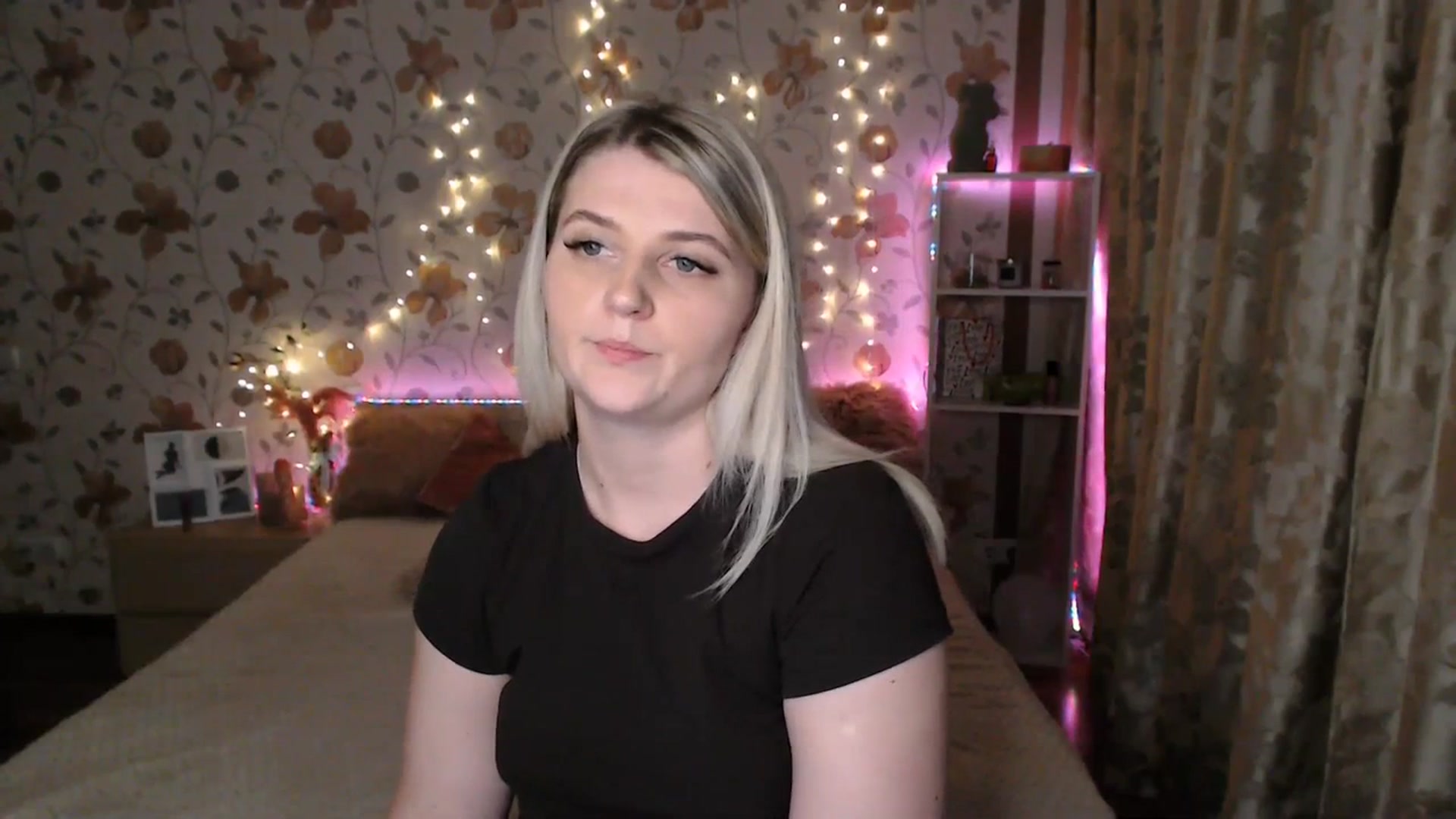 Gallery image thumbnail from Nice_Ass007's myfreecams stream on, 06/28/2023, 23:57 image 18 of 20