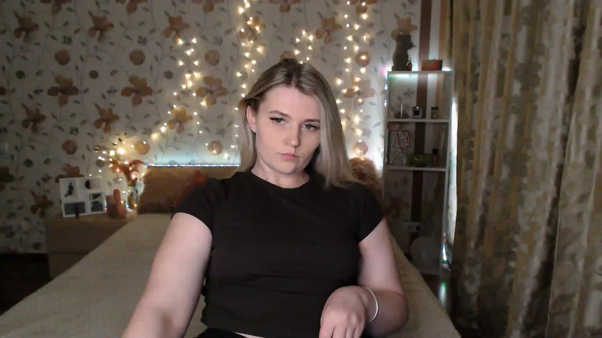 Gallery image thumbnail from Nice_Ass007's myfreecams stream on, 06/28/2023, 23:57 image 1 of 20