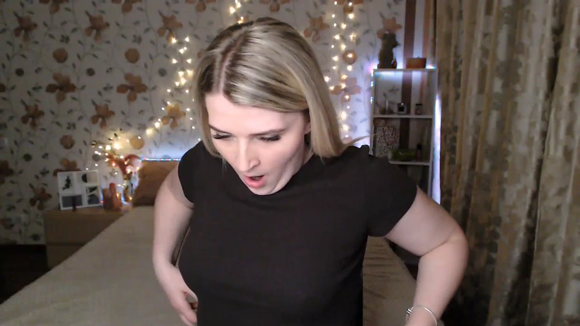 Gallery image thumbnail from Nice_Ass007's myfreecams stream on, 06/28/2023, 23:57 image 10 of 20