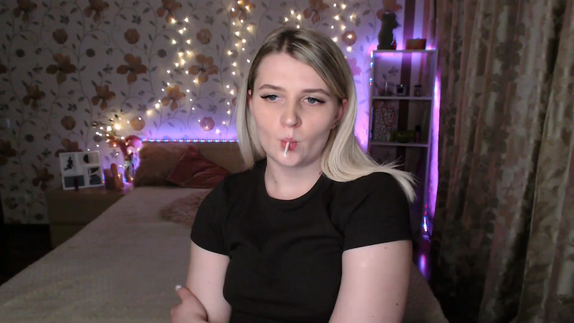Gallery image thumbnail from Nice_Ass007's myfreecams stream on, 06/29/2023, 01:48 image 3 of 20