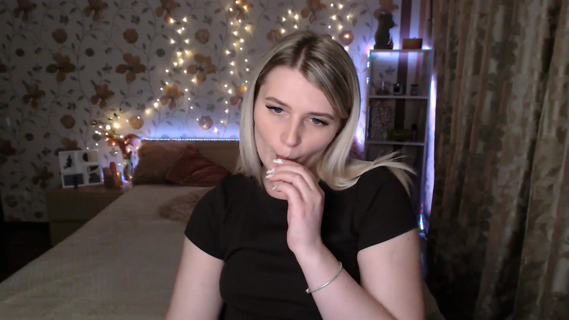 Gallery image thumbnail from Nice_Ass007's myfreecams stream on, 06/29/2023, 01:48 image 5 of 20