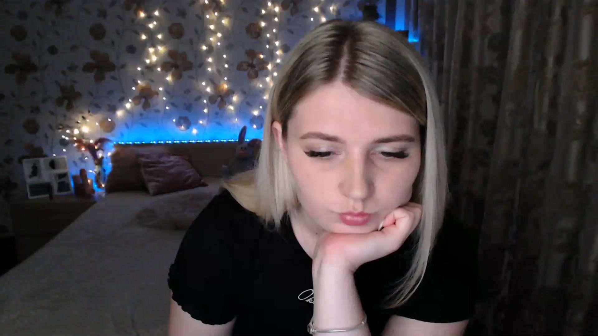 Gallery image thumbnail from Nice_Ass007's myfreecams stream on, 07/04/2023, 24:38 image 2 of 20