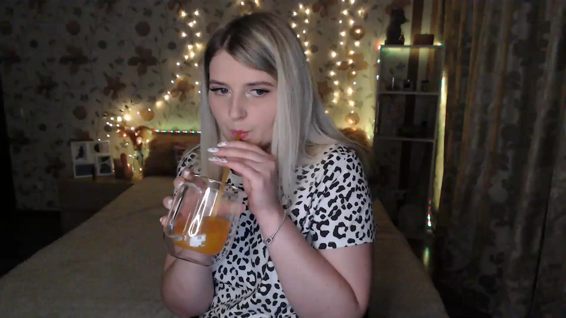 Gallery image thumbnail from Nice_Ass007's myfreecams stream on, 07/04/2023, 21:05 image 1 of 20