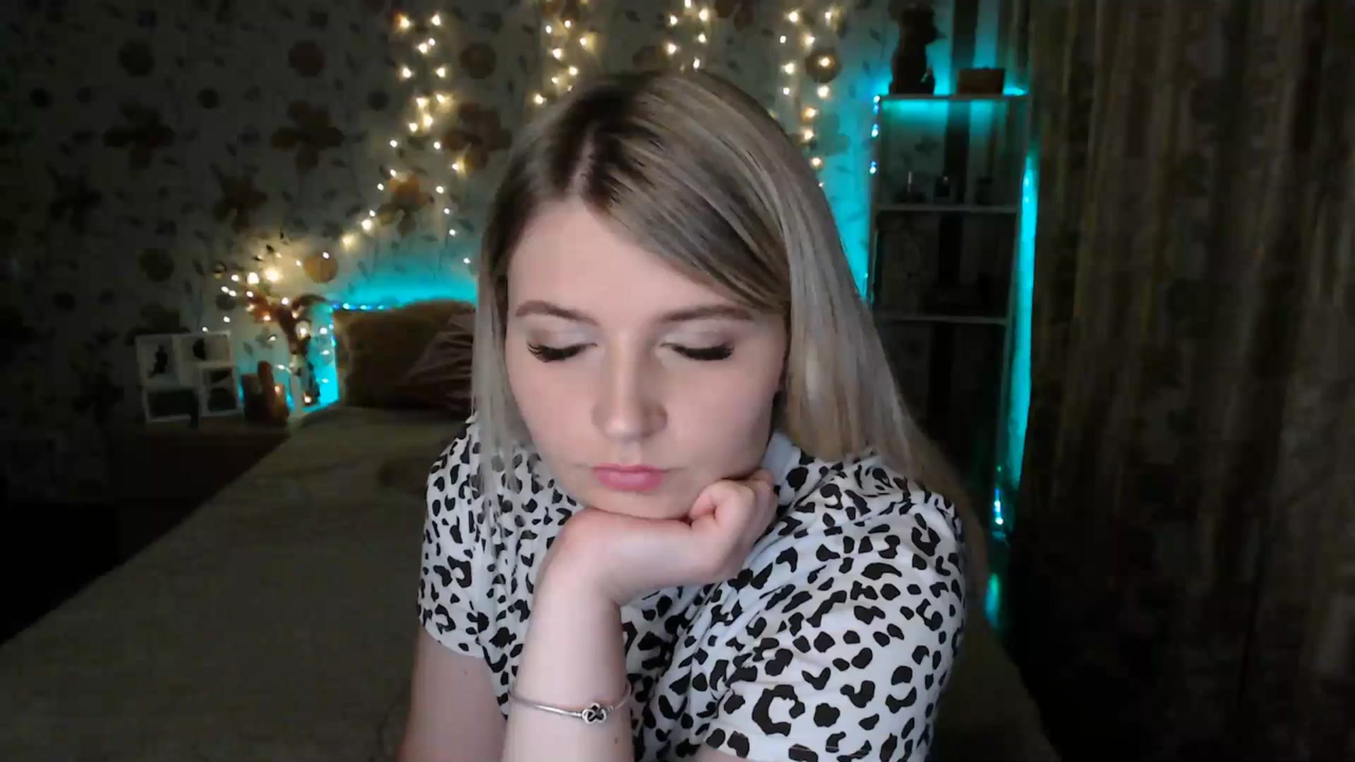 Gallery image thumbnail from Nice_Ass007's myfreecams stream on, 07/05/2023, 02:10 image 1 of 20