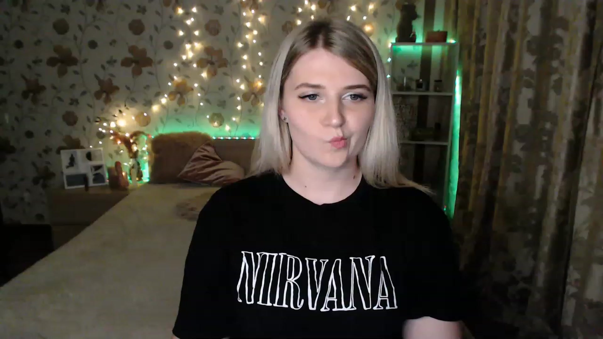 Gallery image thumbnail from Nice_Ass007's myfreecams stream on, 07/07/2023, 24:44 image 15 of 20