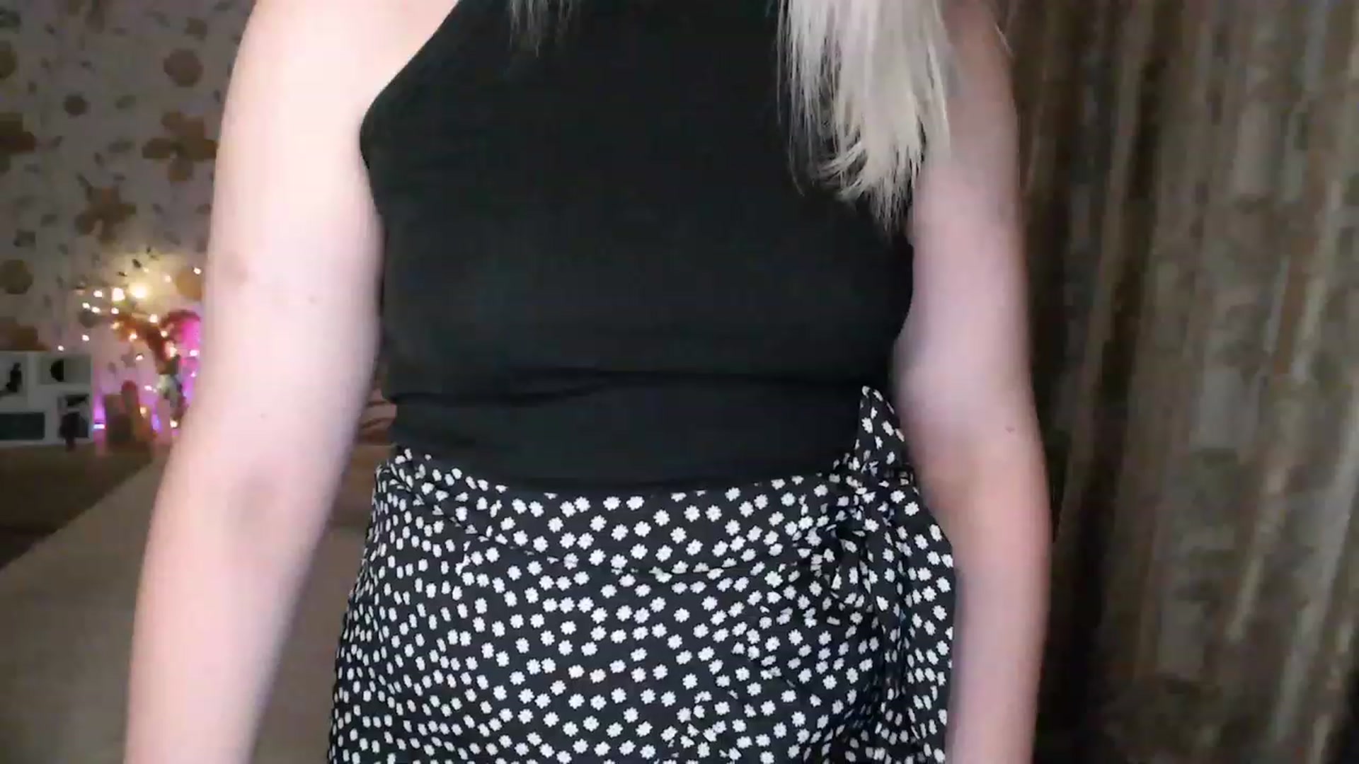 Gallery image thumbnail from Nice_Ass007's myfreecams stream on, 07/07/2023, 18:27 image 12 of 20