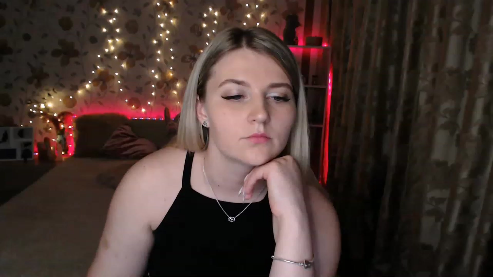 Gallery image thumbnail from Nice_Ass007's myfreecams stream on, 07/07/2023, 20:28 image 12 of 20