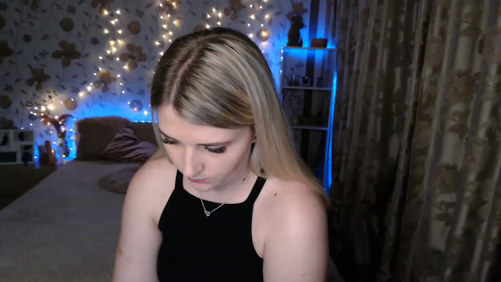 Gallery image thumbnail from Nice_Ass007's myfreecams stream on, 07/07/2023, 21:27 image 17 of 20