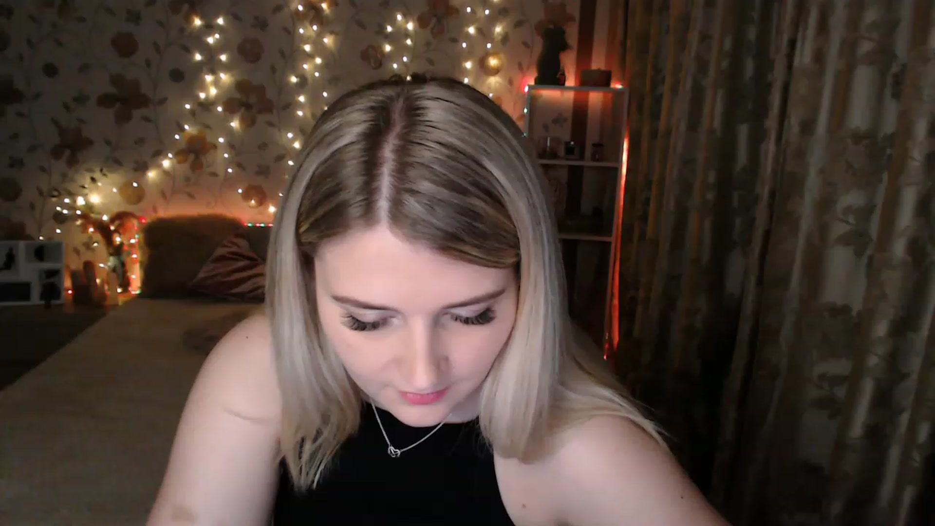 Gallery image thumbnail from Nice_Ass007's myfreecams stream on, 07/07/2023, 21:27 image 4 of 20