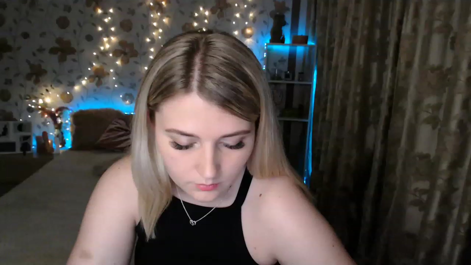 Gallery image thumbnail from Nice_Ass007's myfreecams stream on, 07/07/2023, 21:27 image 6 of 20