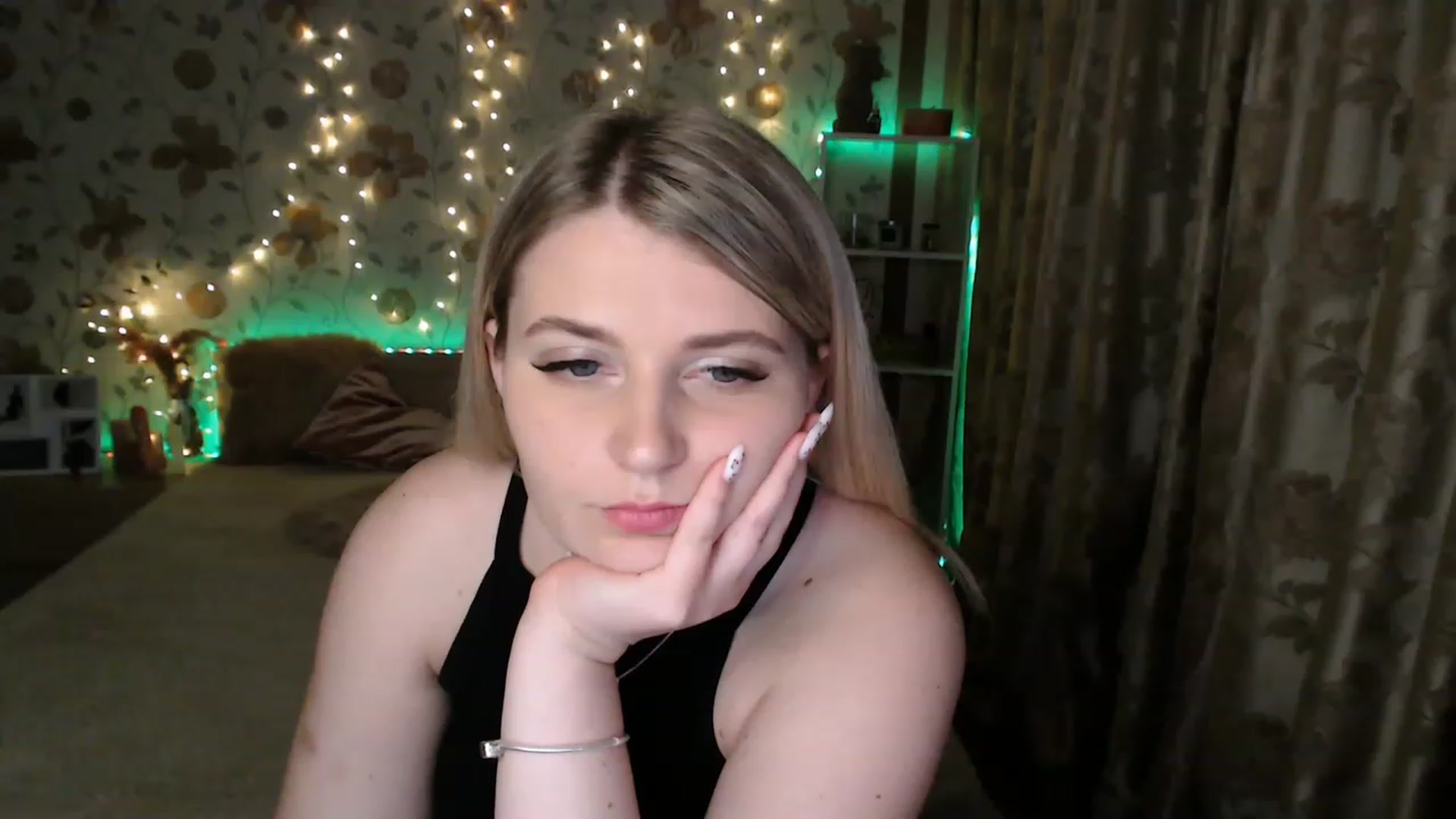 Gallery image thumbnail from Nice_Ass007's myfreecams stream on, 07/07/2023, 21:27 image 5 of 20
