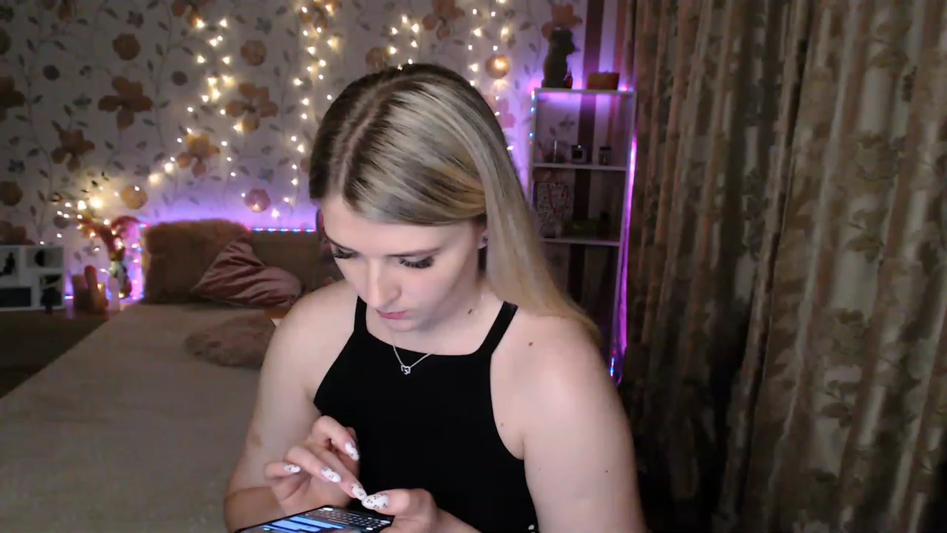 Gallery image thumbnail from Nice_Ass007's myfreecams stream on, 07/07/2023, 21:27 image 13 of 20