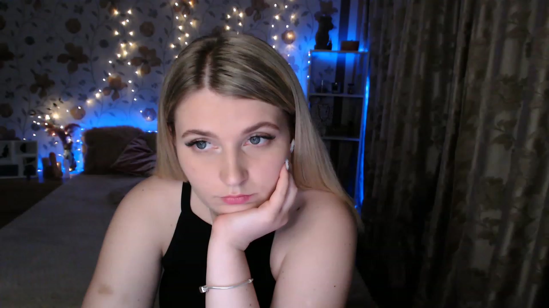 Gallery image thumbnail from Nice_Ass007's myfreecams stream on, 07/07/2023, 21:27 image 7 of 20