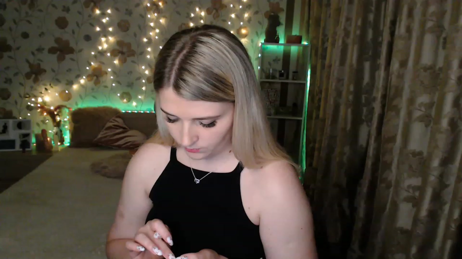 Gallery image thumbnail from Nice_Ass007's myfreecams stream on, 07/07/2023, 21:27 image 10 of 20