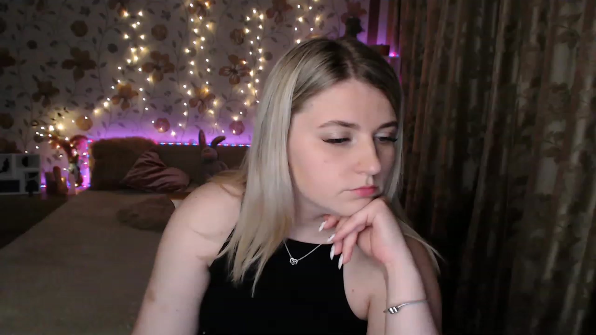 Gallery image thumbnail from Nice_Ass007's myfreecams stream on, 07/07/2023, 21:27 image 3 of 20