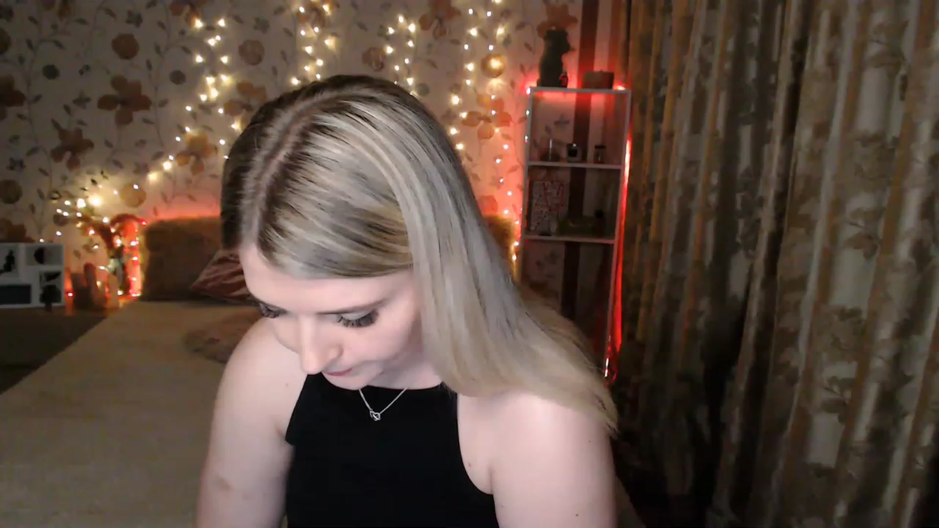 Gallery image thumbnail from Nice_Ass007's myfreecams stream on, 07/07/2023, 21:27 image 14 of 20