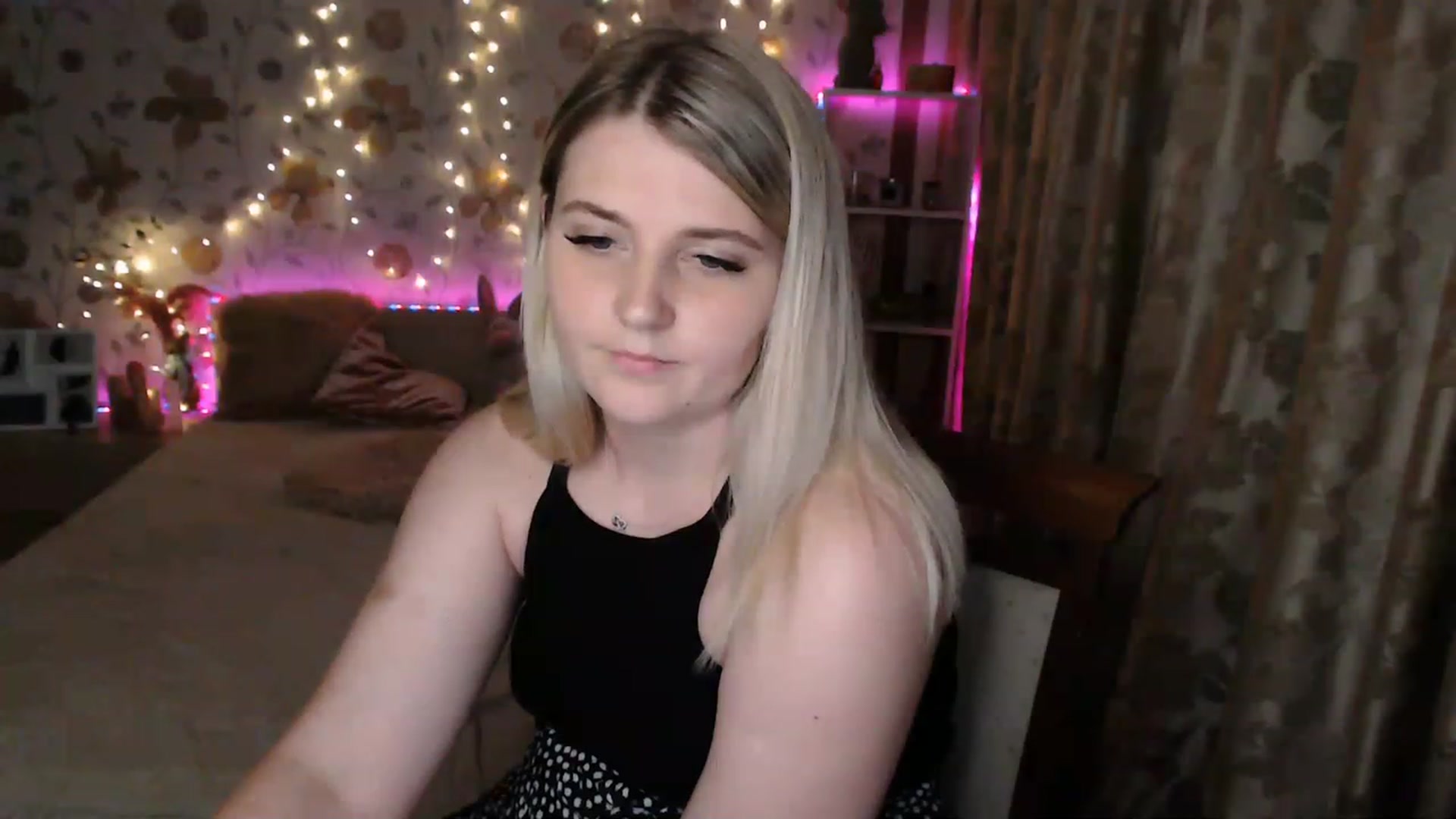 Gallery image thumbnail from Nice_Ass007's myfreecams stream on, 07/08/2023, 24:49 image 15 of 20
