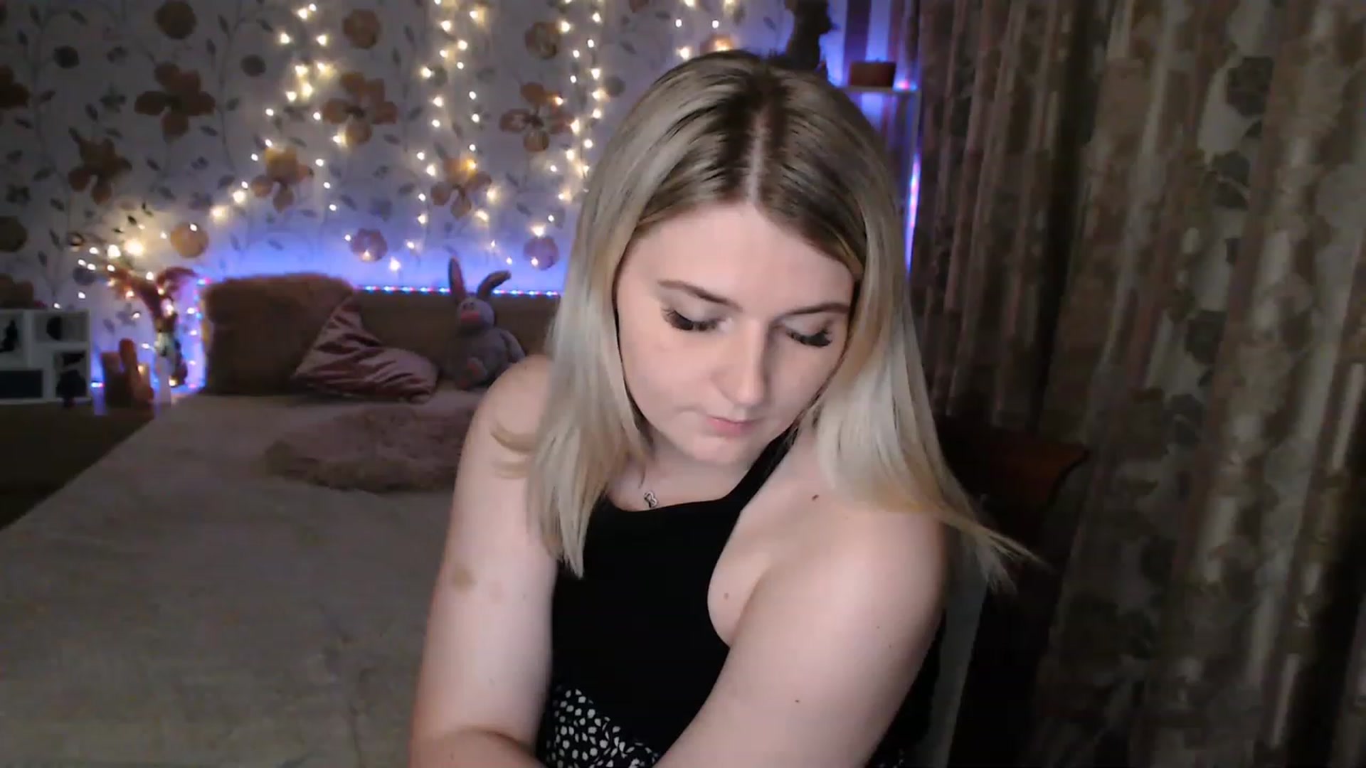 Gallery image thumbnail from Nice_Ass007's myfreecams stream on, 07/08/2023, 24:49 image 12 of 20