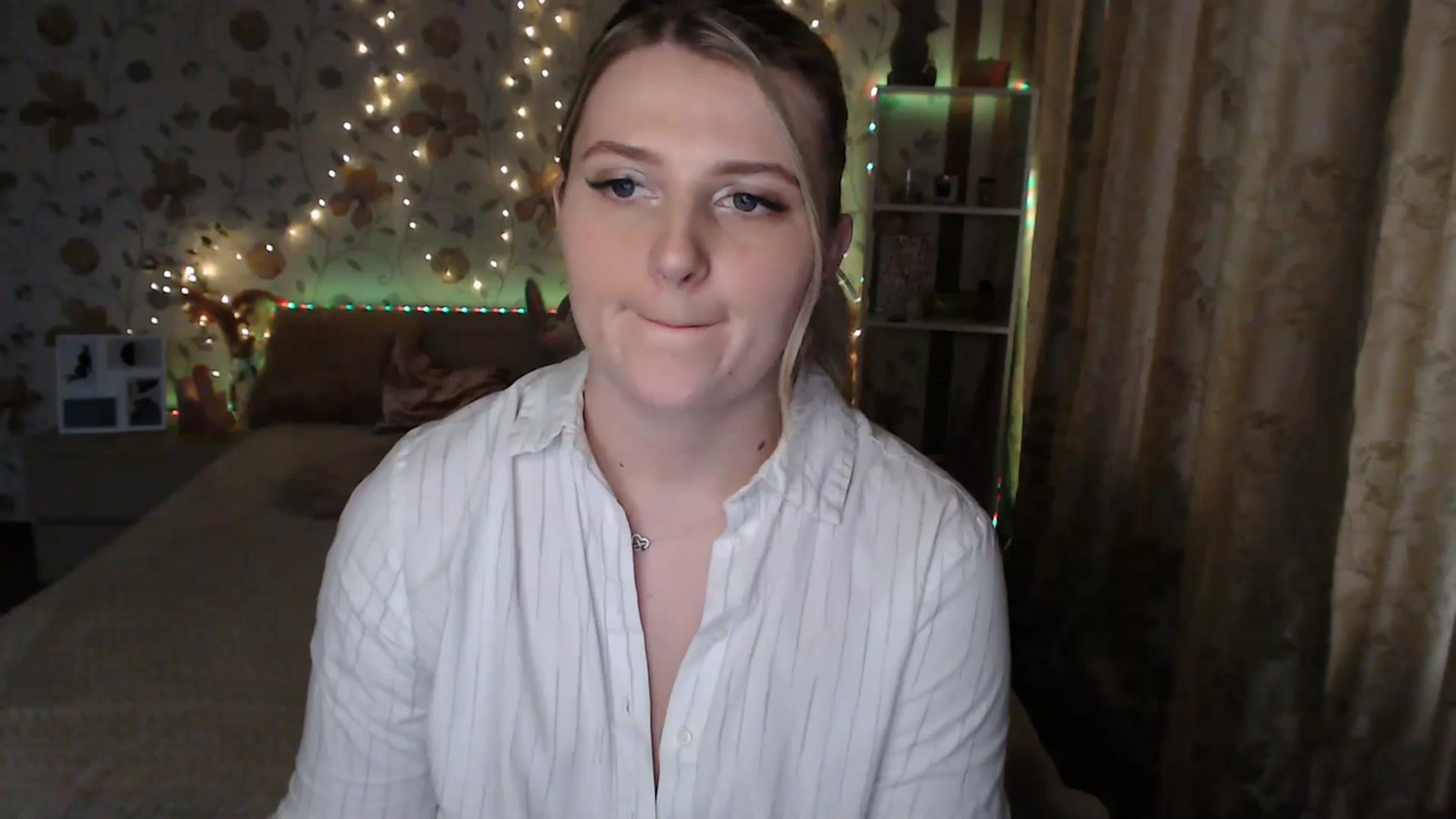 Gallery image thumbnail from Nice_Ass007's myfreecams stream on, 07/08/2023, 17:19 image 16 of 20