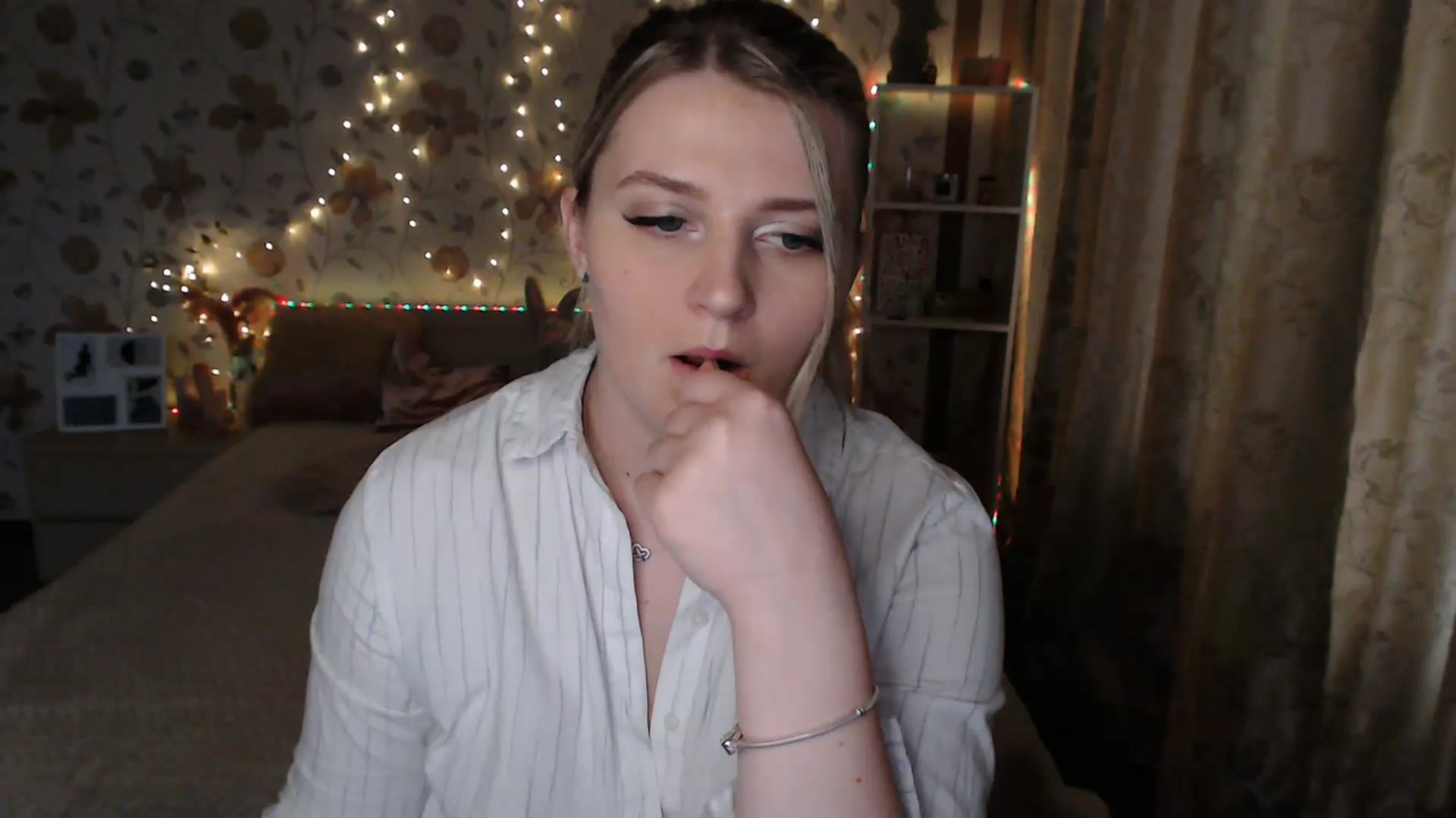 Gallery image thumbnail from Nice_Ass007's myfreecams stream on, 07/08/2023, 17:19 image 11 of 20