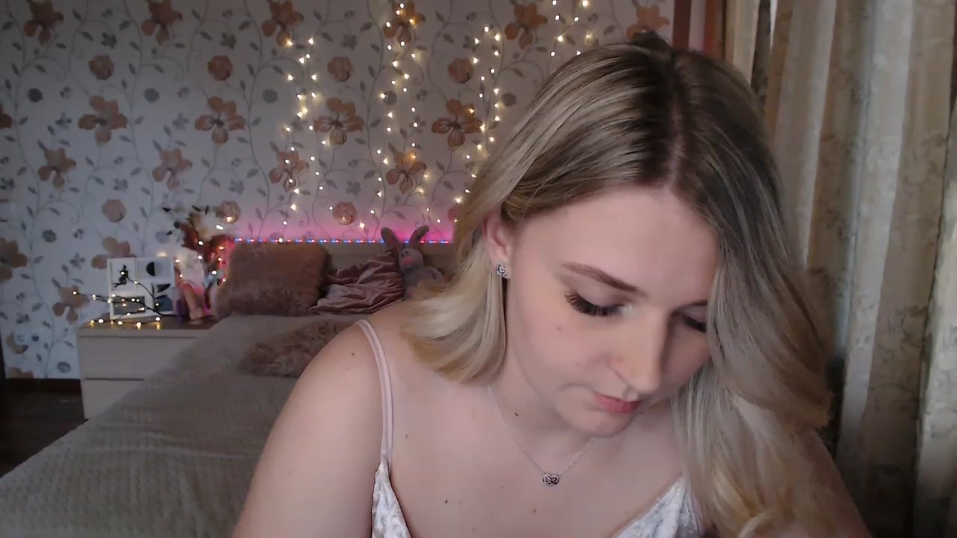 Gallery image thumbnail from Nice_Ass007's myfreecams stream on, 07/11/2023, 15:16 image 13 of 20