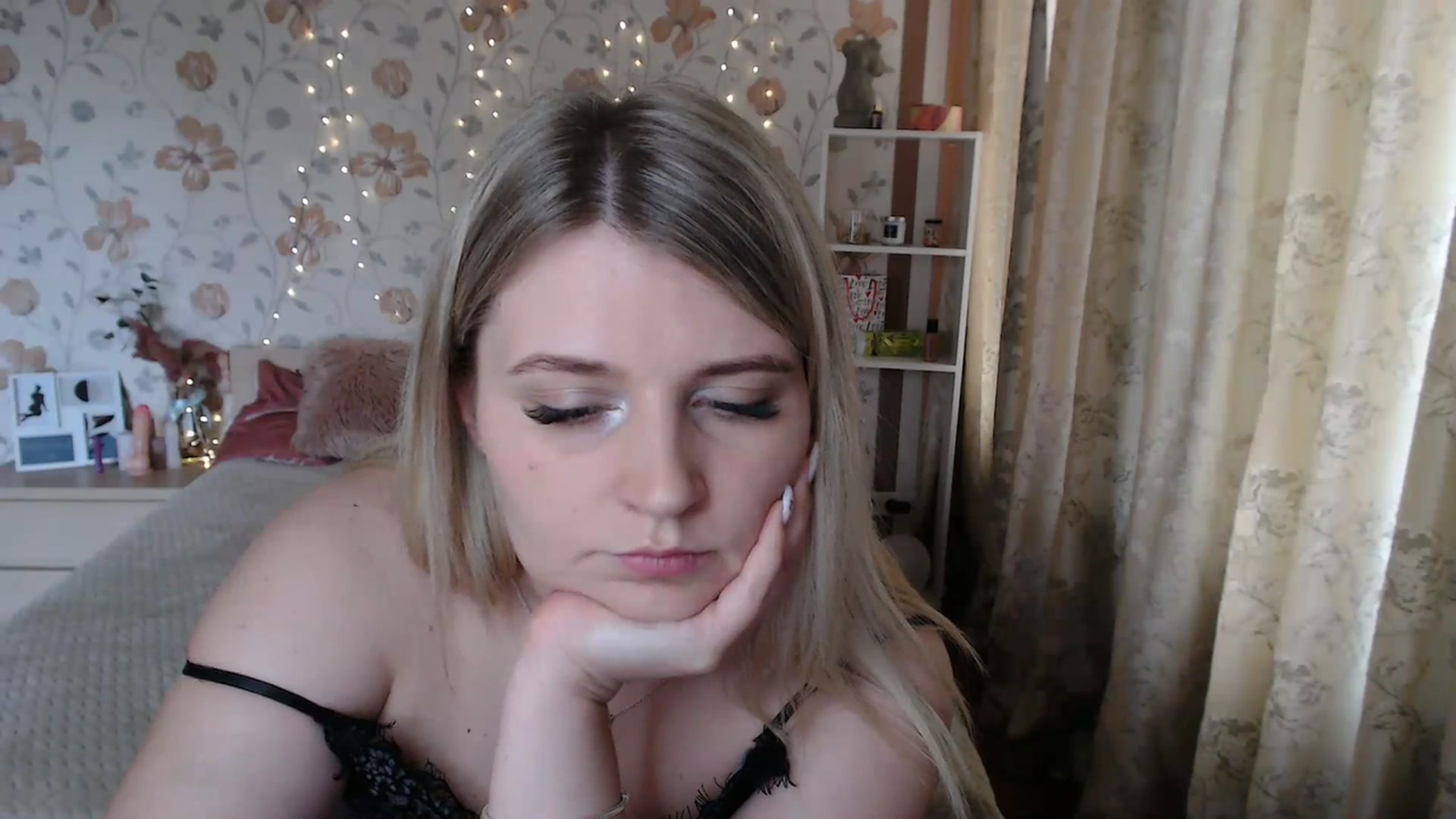 Gallery image thumbnail from Nice_Ass007's myfreecams stream on, 07/14/2023, 10:57 image 13 of 20