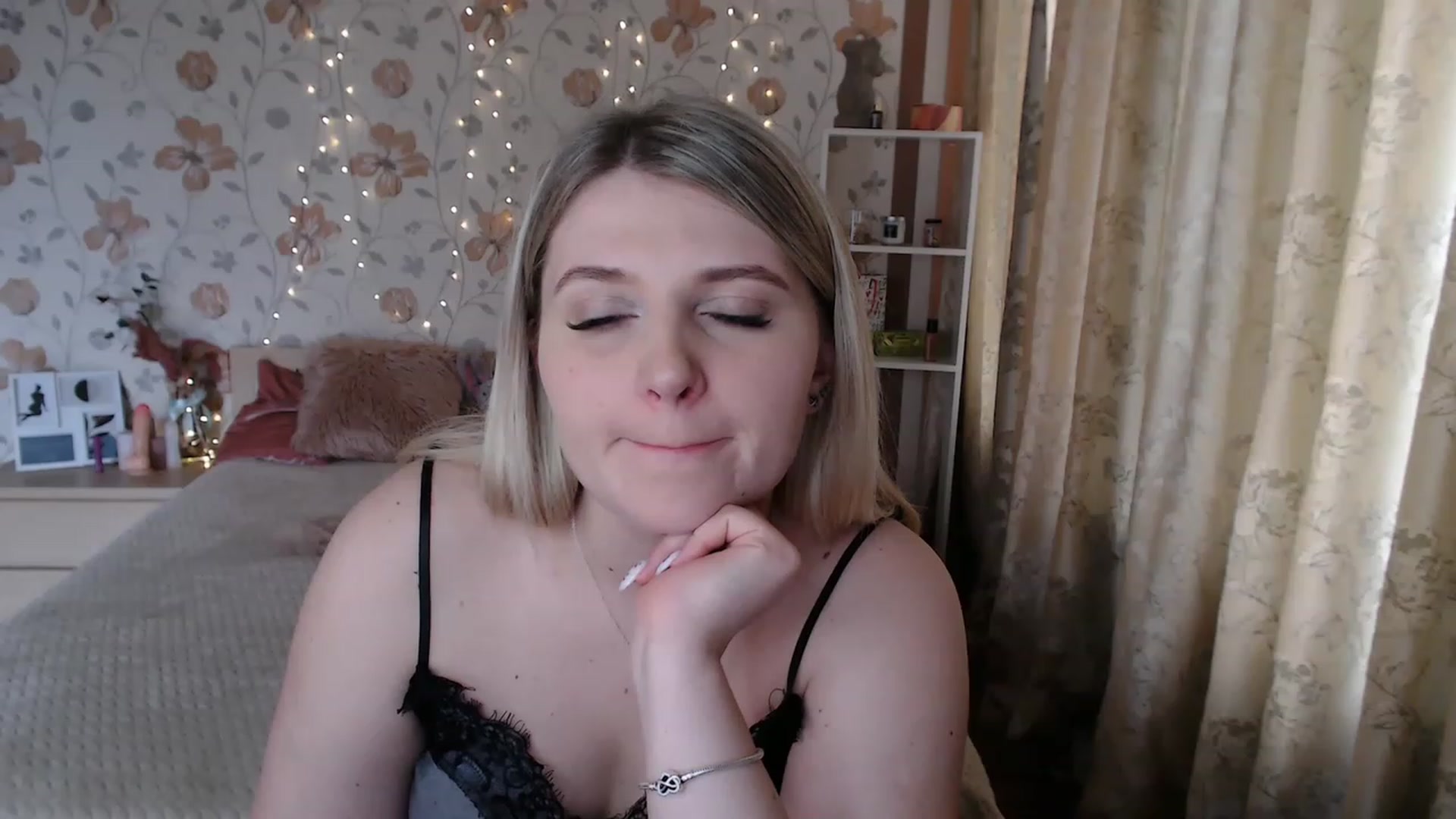 Gallery image thumbnail from Nice_Ass007's myfreecams stream on, 07/14/2023, 13:13 image 12 of 20