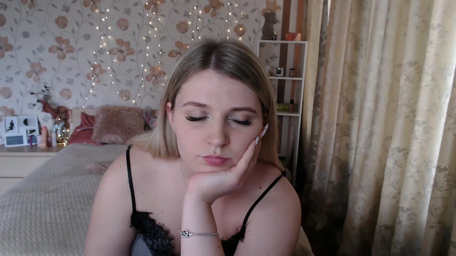 Gallery image thumbnail from Nice_Ass007's myfreecams stream on, 07/14/2023, 13:13 image 11 of 20