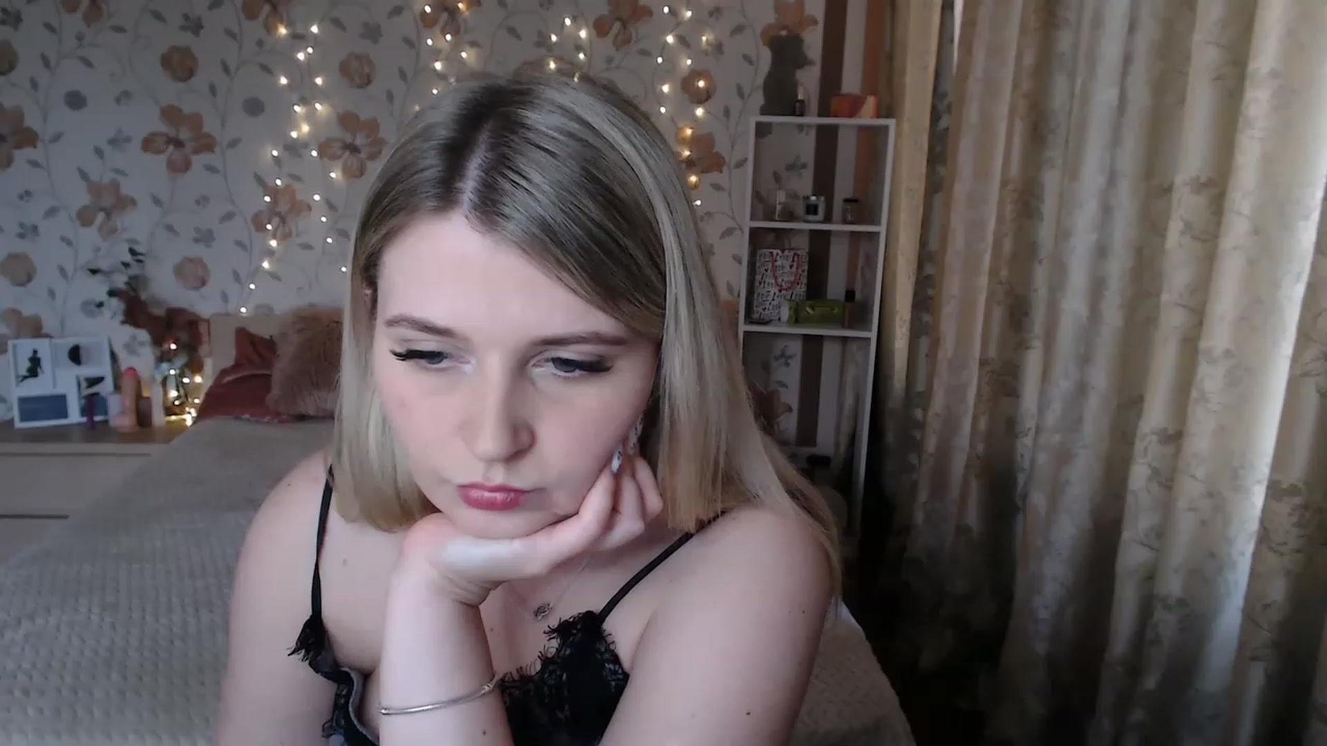 Gallery image thumbnail from Nice_Ass007's myfreecams stream on, 07/14/2023, 16:34 image 13 of 20