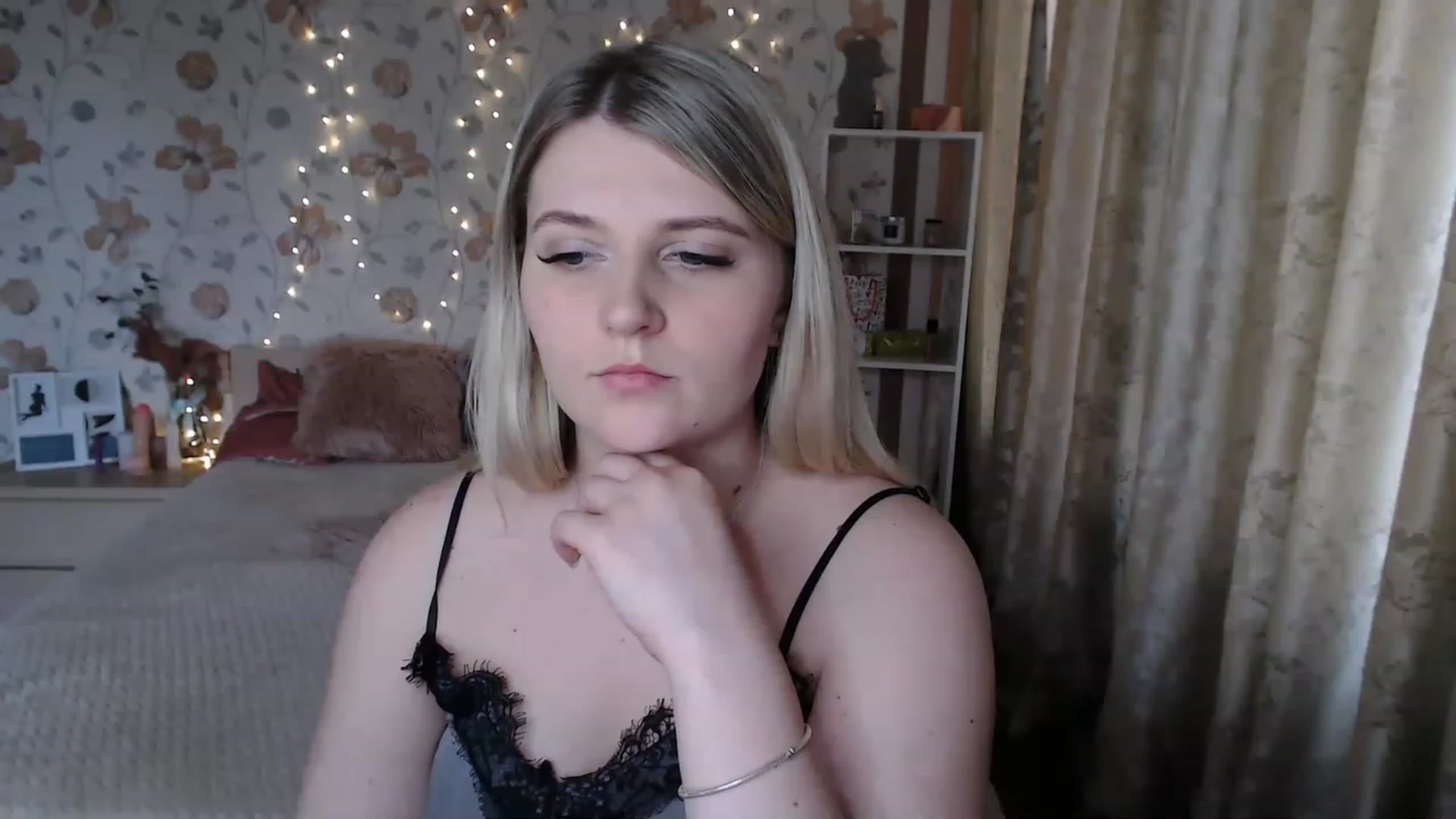 Gallery image thumbnail from Nice_Ass007's myfreecams stream on, 07/14/2023, 16:34 image 6 of 20